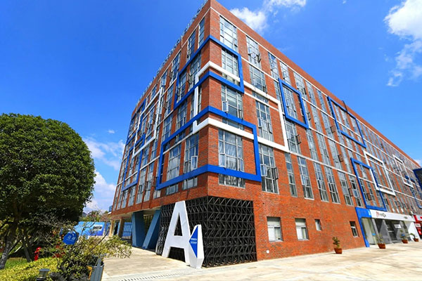 貴州輕工職業(yè)技術(shù)學(xué)院 匠心鑄就輕工人才，特色引領(lǐng)職教新風(fēng)